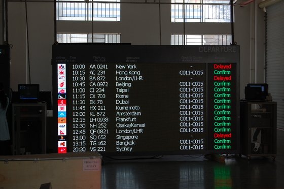 Terminale del bordo di navigazione del tabellone di volo dell'aeroporto di P10mm LED