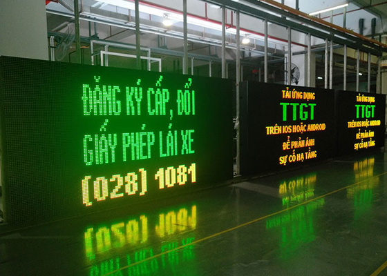 Il colore pieno LED VMS firma l'esposizione di orientamento di traffico di alta luminosità